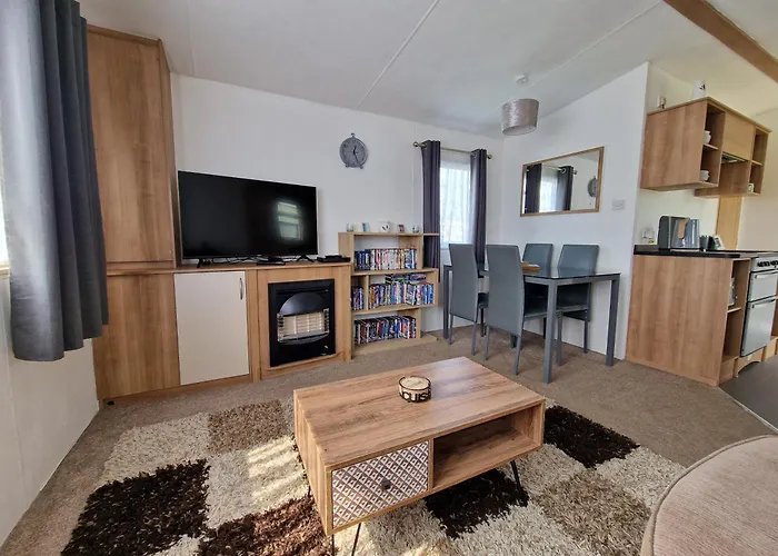 B17 Sunnymede Caravan Park, Fantasy Island, Ingoldmells