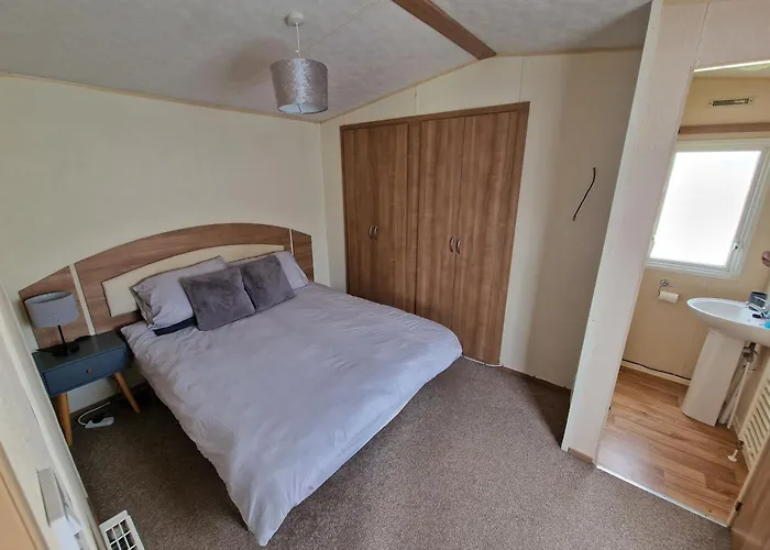 B17 Sunnymede Caravan Park, Fantasy Island, Ingoldmells