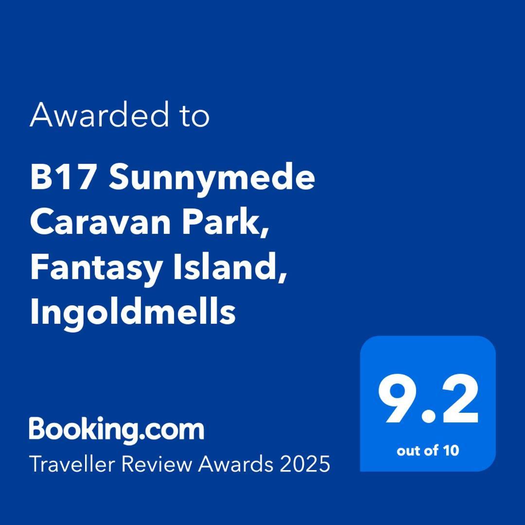 Campsite B17 Sunnymede Caravan Park, Fantasy Island, *